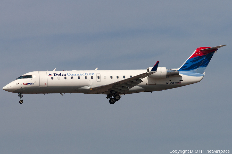 Delta Connection (SkyWest Airlines) Bombardier CRJ-200ER (N913EV) | Photo 187088