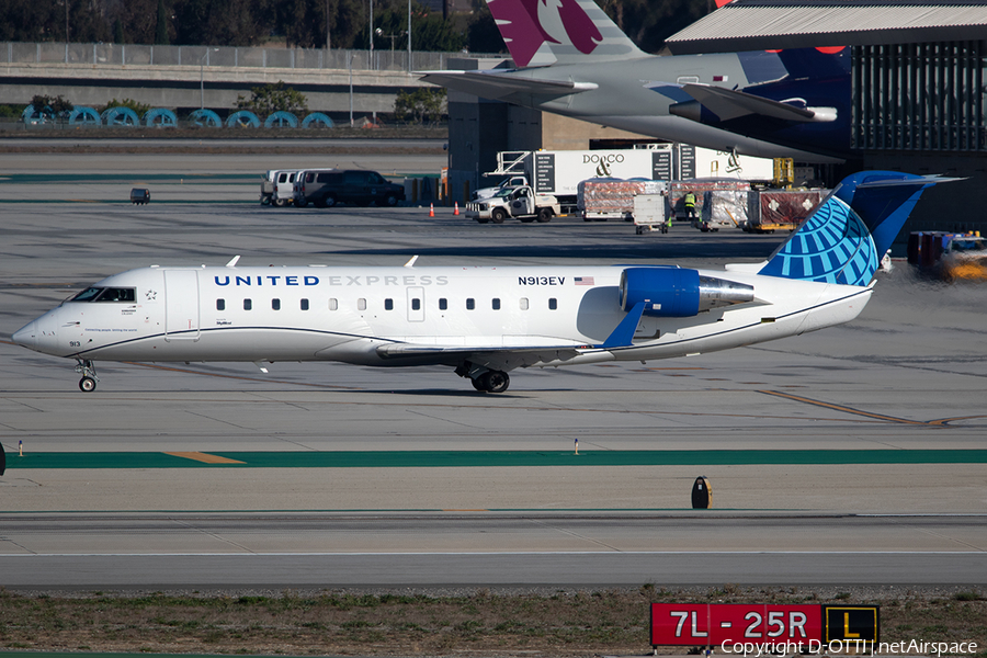 United Express (SkyWest Airlines) Bombardier CRJ-200ER (N913EV) | Photo 539613