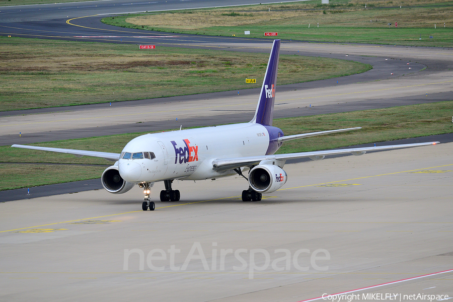 FedEx Boeing 757-28A(SF) (N913FD) | Photo 548503