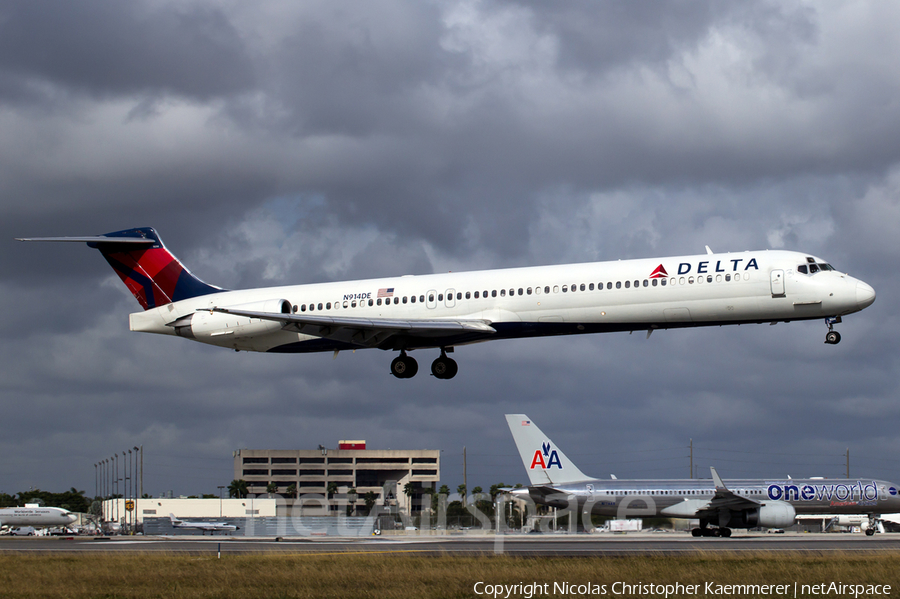Delta Air Lines McDonnell Douglas MD-88 (N914DE) | Photo 122165
