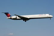 Delta Air Lines McDonnell Douglas MD-90-30 (N914DN) at  Tampa - International, United States