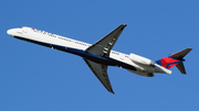 Delta Air Lines McDonnell Douglas MD-88 (N915DL) at  Atlanta - Hartsfield-Jackson International, United States