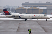 Delta Connection (SkyWest Airlines) Bombardier CRJ-200ER (N915EV) at  Minneapolis - St. Paul International, United States