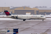 Delta Connection (SkyWest Airlines) Bombardier CRJ-200ER (N915EV) at  Minneapolis - St. Paul International, United States