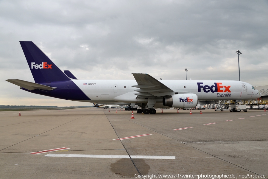 FedEx Boeing 757-236(SF) (N915FD) | Photo 489254