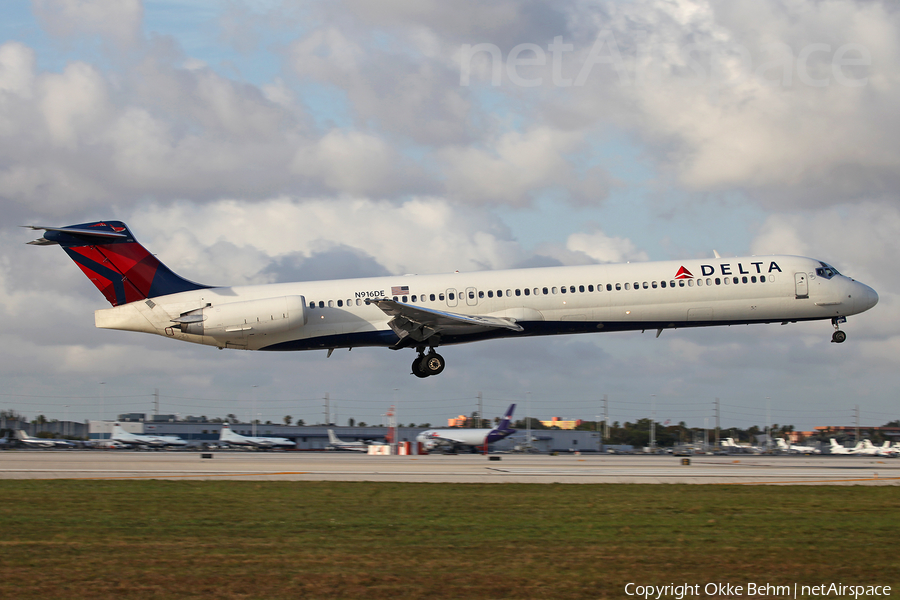 Delta Air Lines McDonnell Douglas MD-88 (N916DE) | Photo 104960