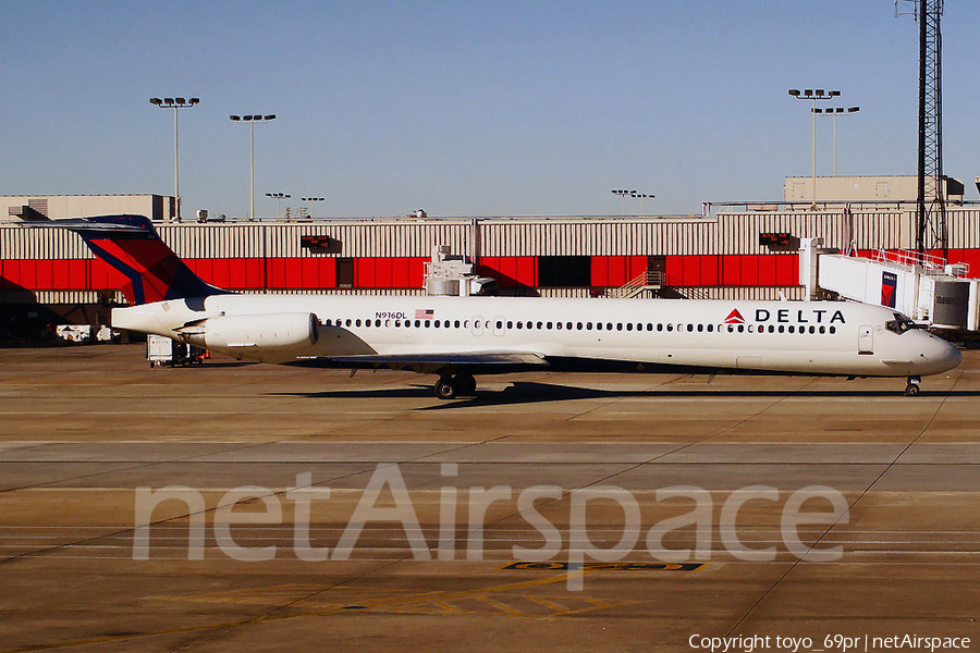 Delta Air Lines McDonnell Douglas MD-88 (N916DL) | Photo 69607
