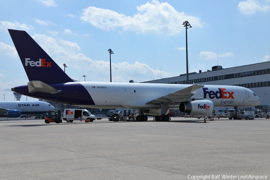 FedEx Boeing 757-27B(SF) (N916FD) | Photo 321377