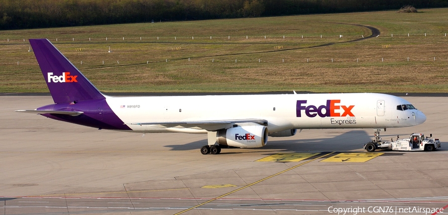 FedEx Boeing 757-27B(SF) (N916FD) | Photo 446334