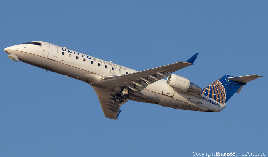 United Express (SkyWest Airlines) Bombardier CRJ-200LR (N916SW) | Photo 376074