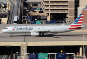 American Airlines Airbus A321-231 (N916US) at  Phoenix - Sky Harbor, United States