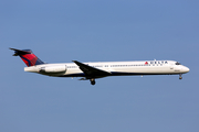 Delta Air Lines McDonnell Douglas MD-88 (N917DL) at  New York - John F. Kennedy International, United States