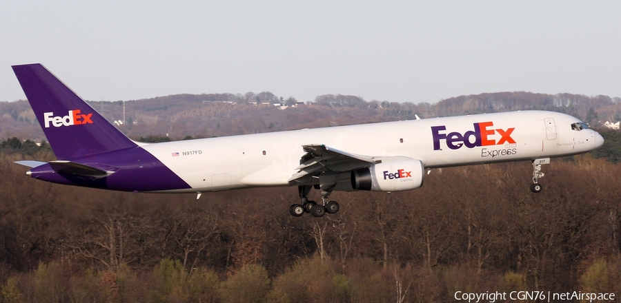 FedEx Boeing 757-23A(SF) (N917FD) | Photo 439687