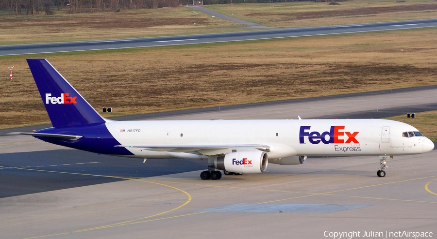 FedEx Boeing 757-23A(SF) (N917FD) | Photo 439689