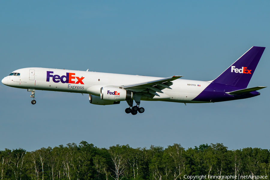 FedEx Boeing 757-23A(SF) (N917FD) | Photo 452199