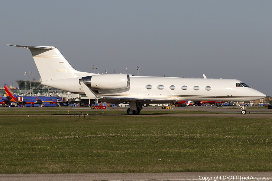 StarFlite Aviation Gulfstream G-IV (N917W) | Photo 535944