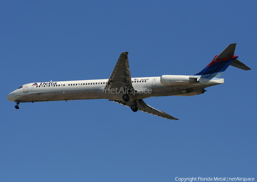Delta Air Lines McDonnell Douglas MD-88 (N918DE) | Photo 302739