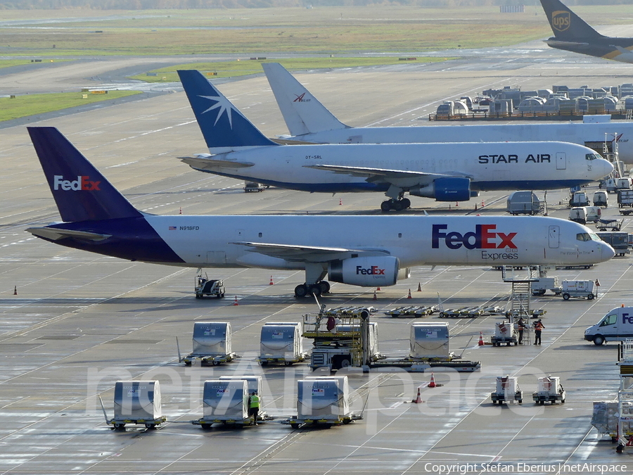 FedEx Boeing 757-23A(SF) (N918FD) | Photo 537417