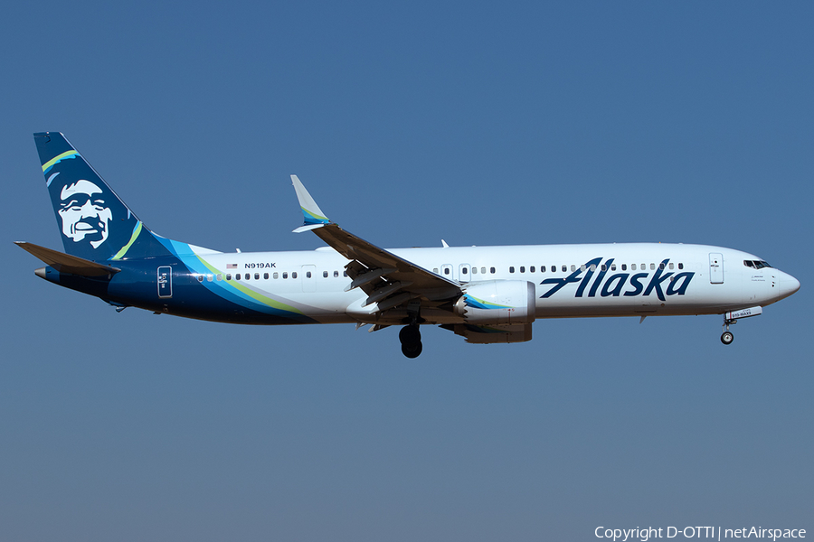 Alaska Airlines Boeing 737-9 MAX (N919AK) | Photo 522498