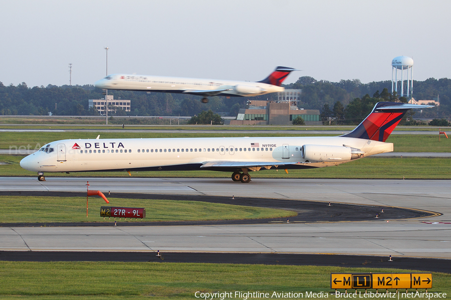 Delta Air Lines McDonnell Douglas MD-88 (N919DE) | Photo 117586