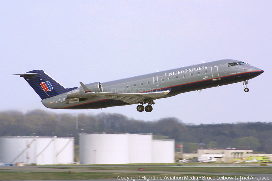 United Express (SkyWest Airlines) Bombardier CRJ-200LR (N919SW) | Photo 171282