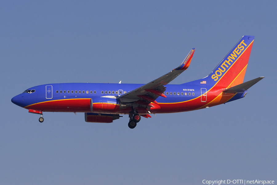 Southwest Airlines Boeing 737-7H4 (N919WN) | Photo 278794