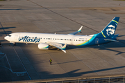 Alaska Airlines Boeing 737-9 MAX (N920AK) at  Houston - George Bush Intercontinental, United States