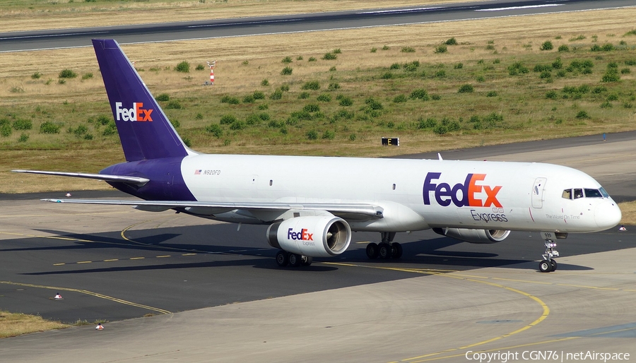 FedEx Boeing 757-232(SF) (N920FD) | Photo 334694