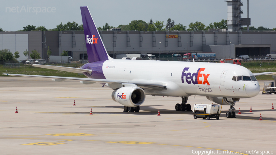 FedEx Boeing 757-232(SF) (N920FD) | Photo 508465
