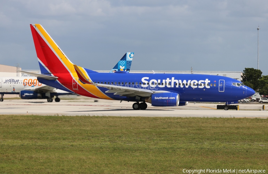 Southwest Airlines Boeing 737-7H4 (N920WN) | Photo 358179