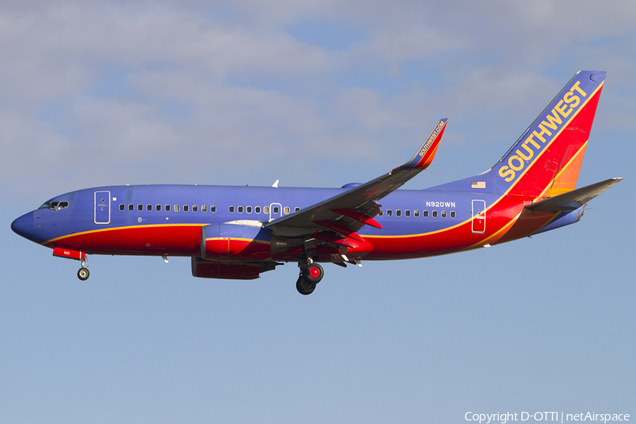 Southwest Airlines Boeing 737-7H4 (N920WN) | Photo 469497