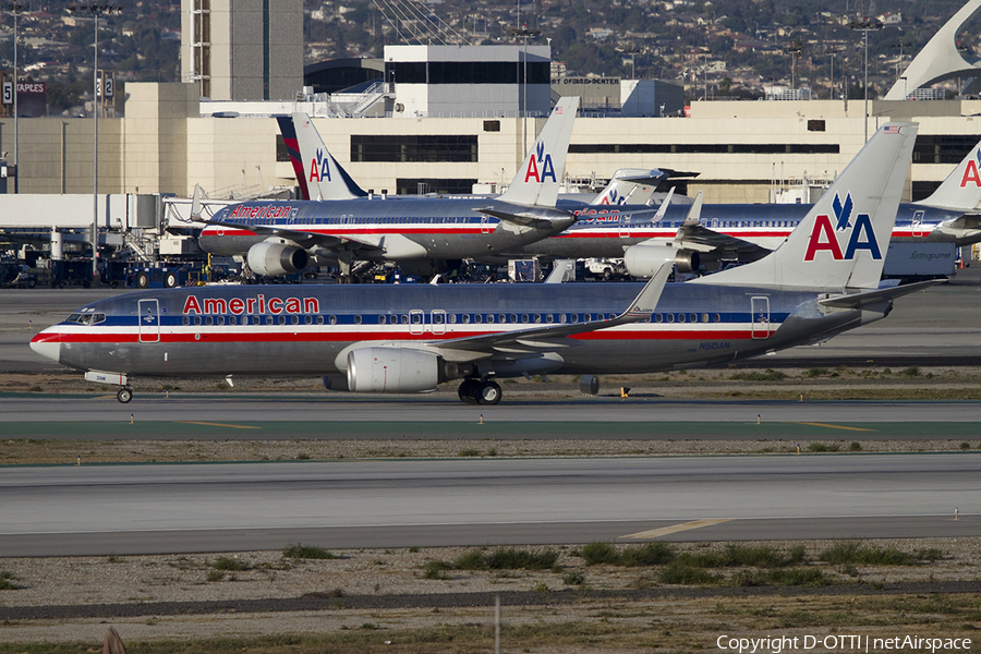 American Airlines Boeing 737-823 (N921AN) | Photo 338581