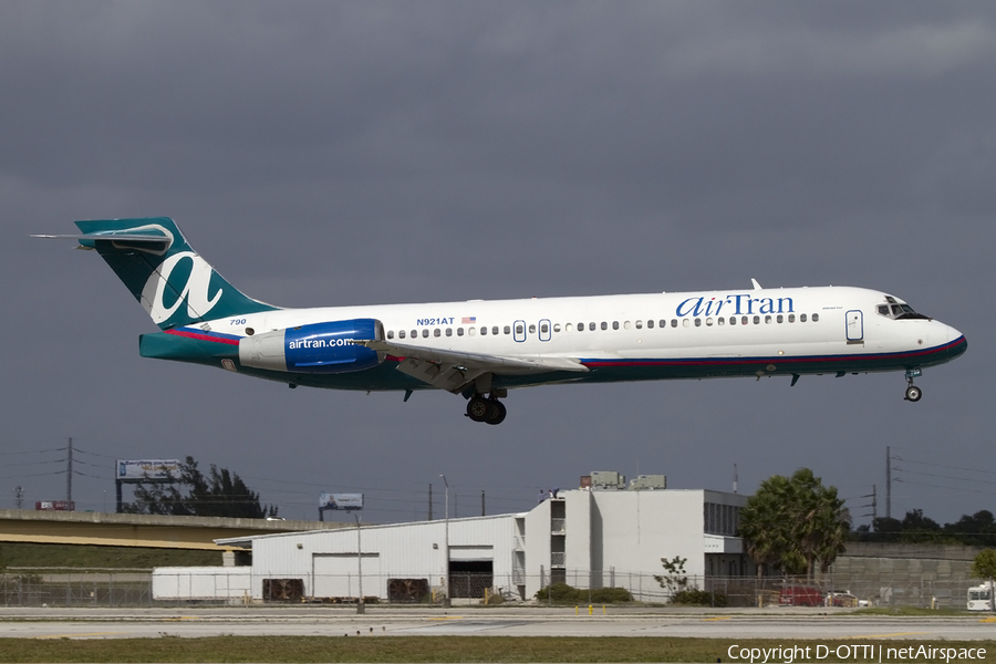 AirTran Airways Boeing 717-231 (N921AT) | Photo 422609