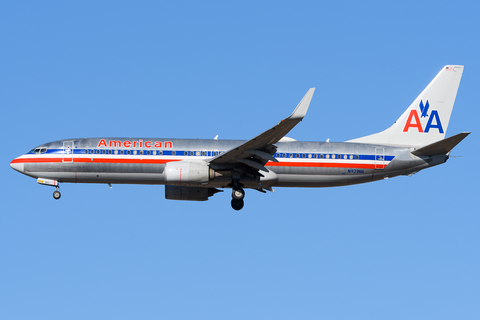 American Airlines Boeing 737-823 (N921NN) at  Windsor Locks - Bradley International, United States