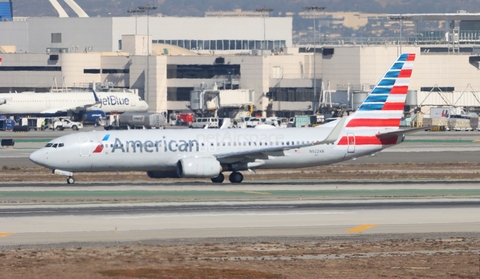American Airlines Boeing 737-823 (N922AN) at  Los Angeles - International, United States