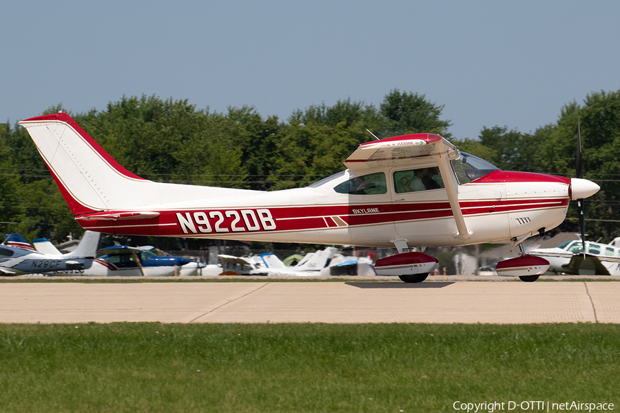 (Private) Cessna 182Q Skylane (N922DB) | Photo 659872