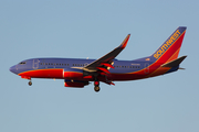 Southwest Airlines Boeing 737-7H4 (N922WN) at  Los Angeles - International, United States