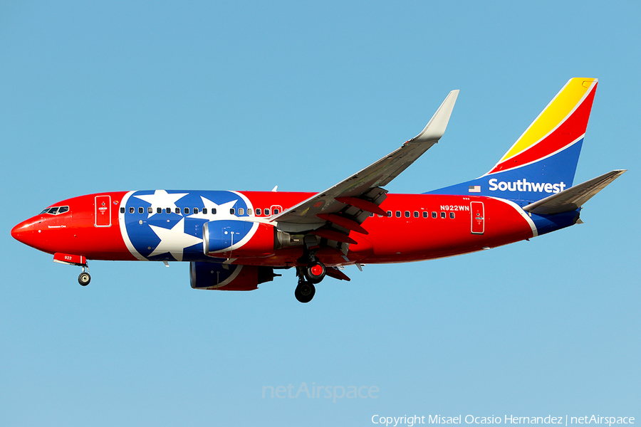 Southwest Airlines Boeing 737-7H4 (N922WN) | Photo 207658