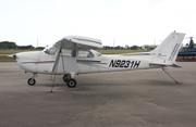 Dean International Cessna 172M Skyhawk (N9231H) at  Miami - Kendal Tamiami Executive, United States