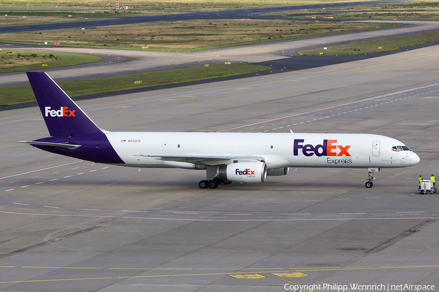 FedEx Boeing 757-204(SF) (N923FD) | Photo 113583