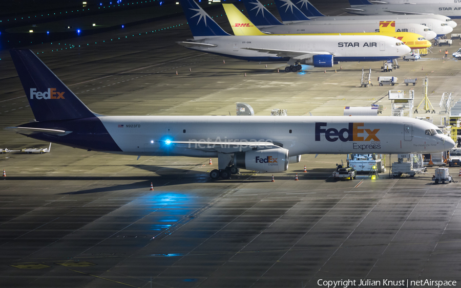 FedEx Boeing 757-204(SF) (N923FD) | Photo 196136