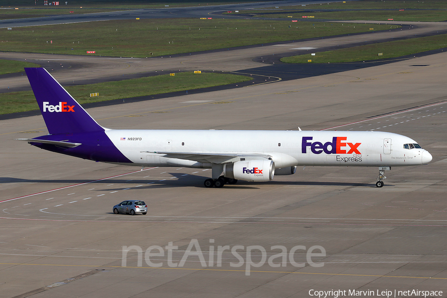 FedEx Boeing 757-204(SF) (N923FD) | Photo 570189