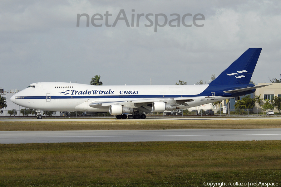 Tradewinds Airlines Cargo Boeing 747-2U3B(SF) (N923FT) | Photo 8783