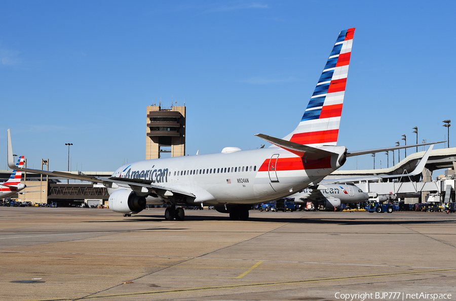 American Airlines Boeing 737-823 (N924AN) | Photo 225868
