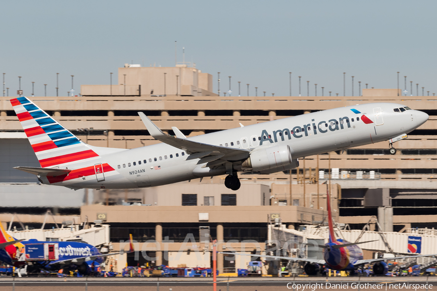 American Airlines Boeing 737-823 (N924AN) | Photo 238975