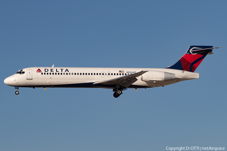 Delta Air Lines Boeing 717-231 (N924AT) | Photo 137026