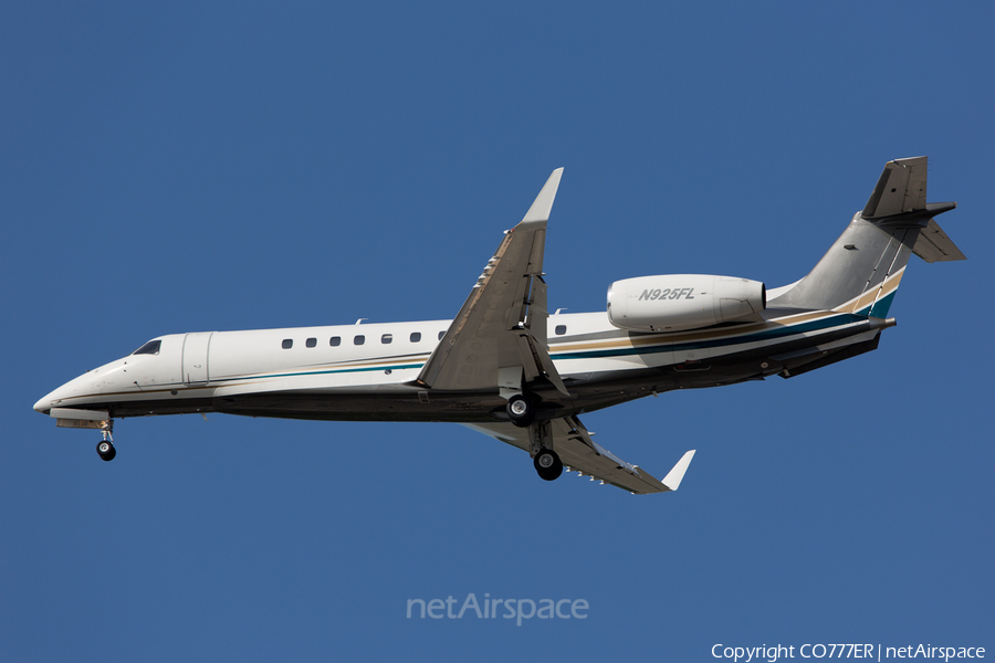 Flight Options Embraer EMB-135BJ Legacy 600 (N925FL) | Photo 104503