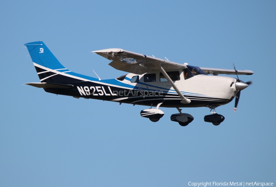 (Private) Cessna T206H Turbo Stationair (N925LL) | Photo 321077