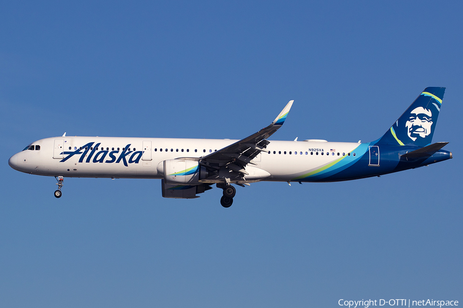 Alaska Airlines Airbus A321-253N (N925VA) | Photo 563786