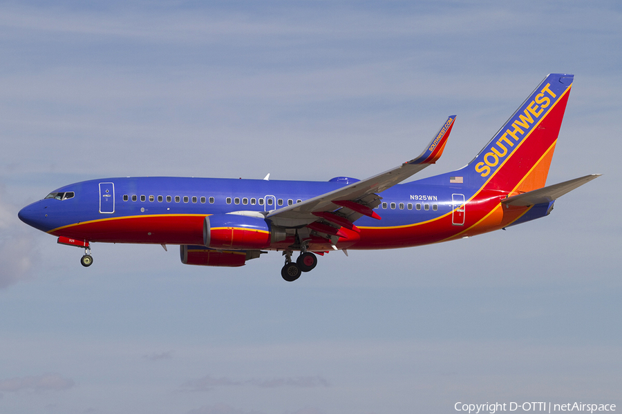 Southwest Airlines Boeing 737-7H4 (N925WN) | Photo 341750